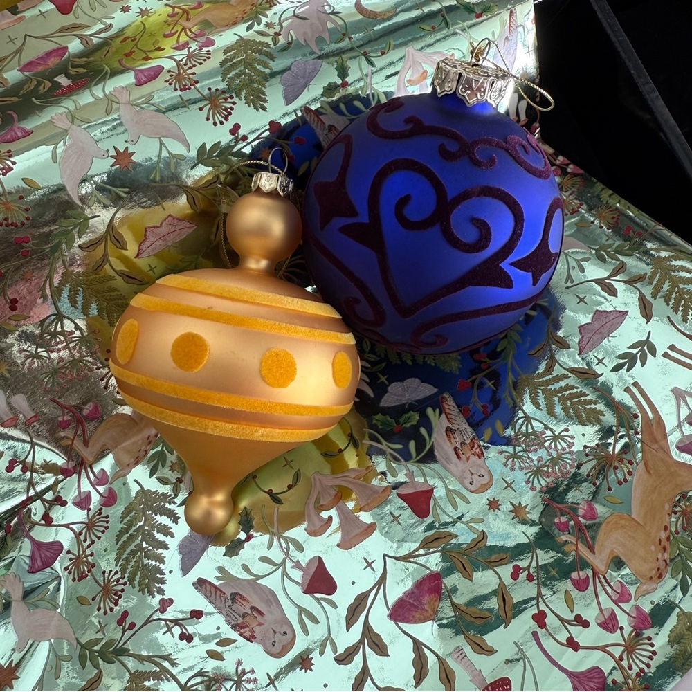 Purp & Yella Lakers Colors Christmas Ornaments